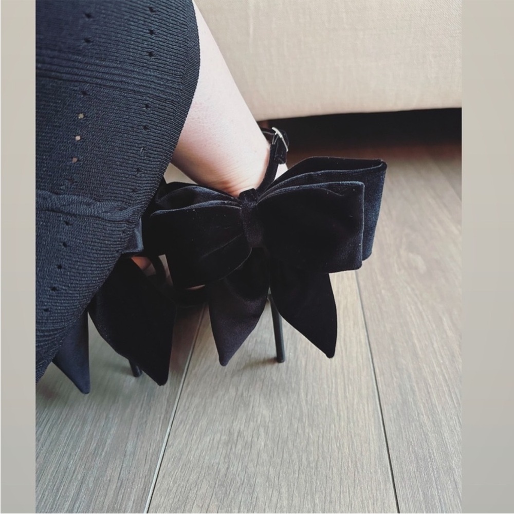 Zara Black velvet Ankle Strap Heels sandals with Bow - Picture 8 of 16